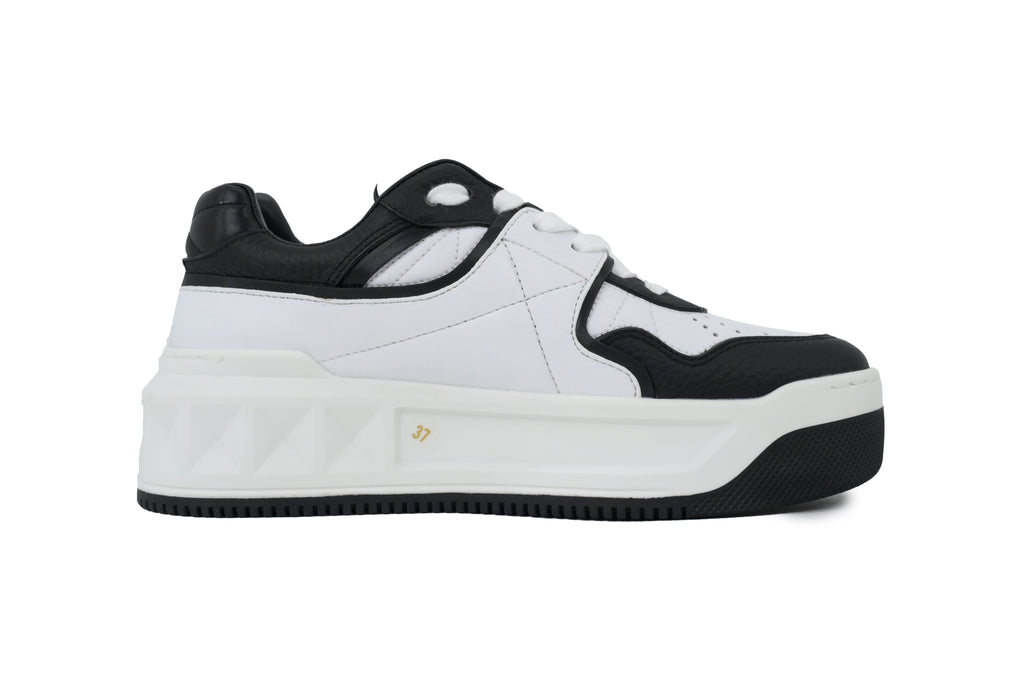 Valentino Garavani One Stud XL Sneakers
