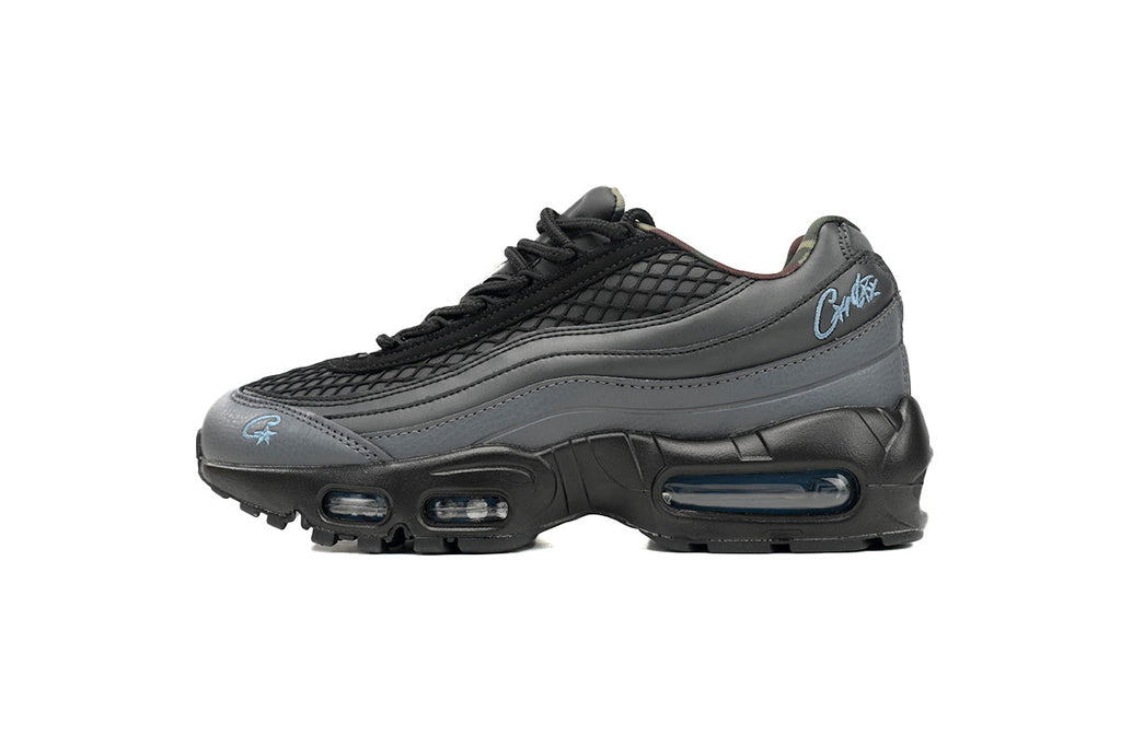 Nike Air Max 95 – Classic Sneakers