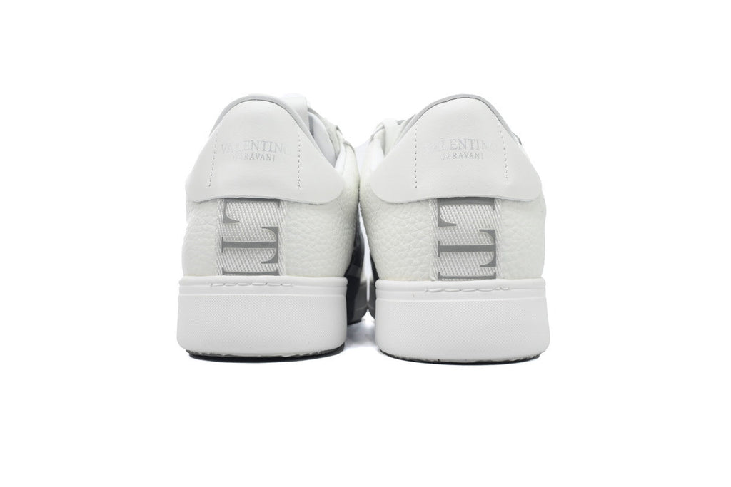 Valentino Garavani One Stud XL Sneakers