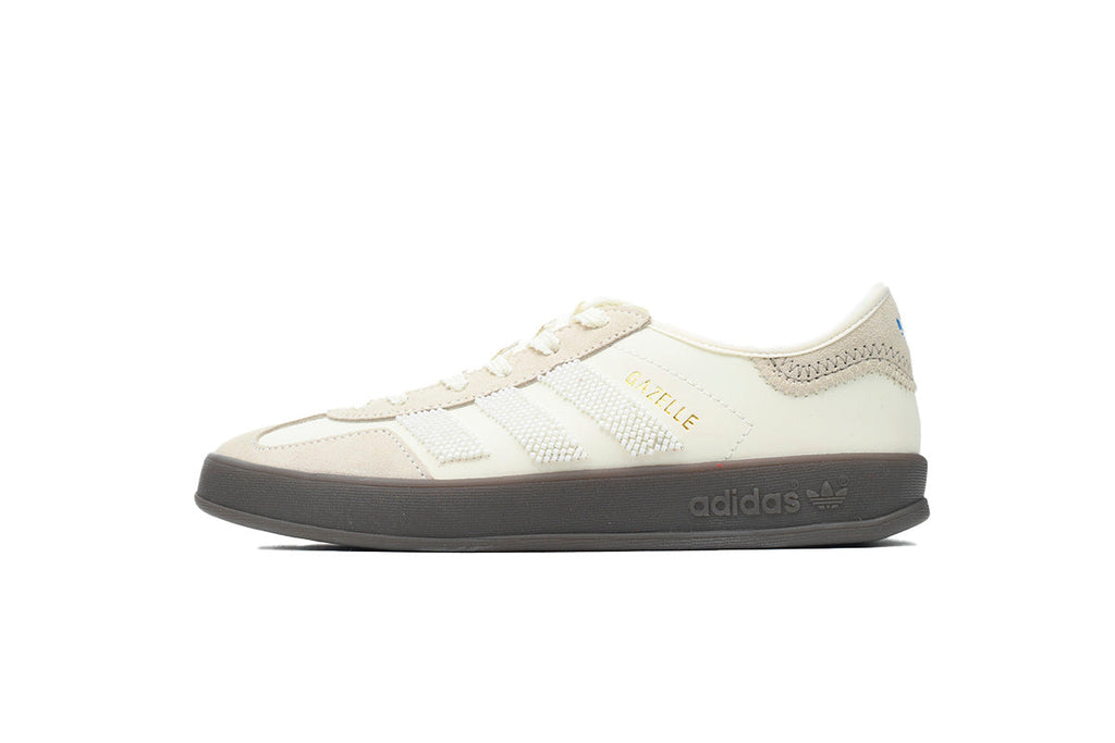 Adidas Samba OG – Retro German-Inspired Sneakers
