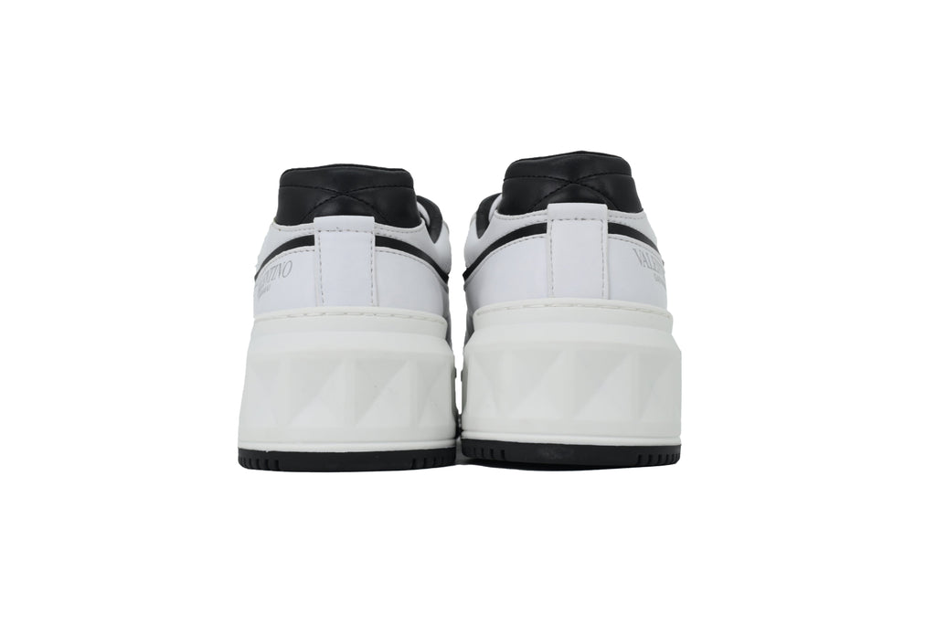 Valentino Garavani One Stud XL Sneakers