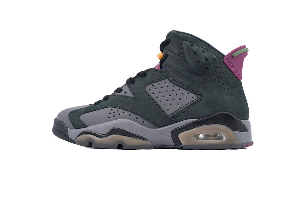 Nike Air Jordan 6 – Retro High-Top Basketball Sneakers
