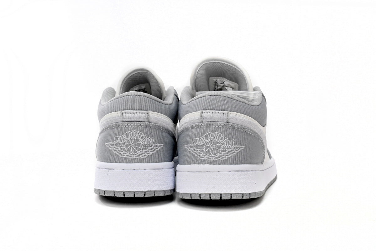 Nike Air Jordan 1 Retro Low Low-Top Sneakers