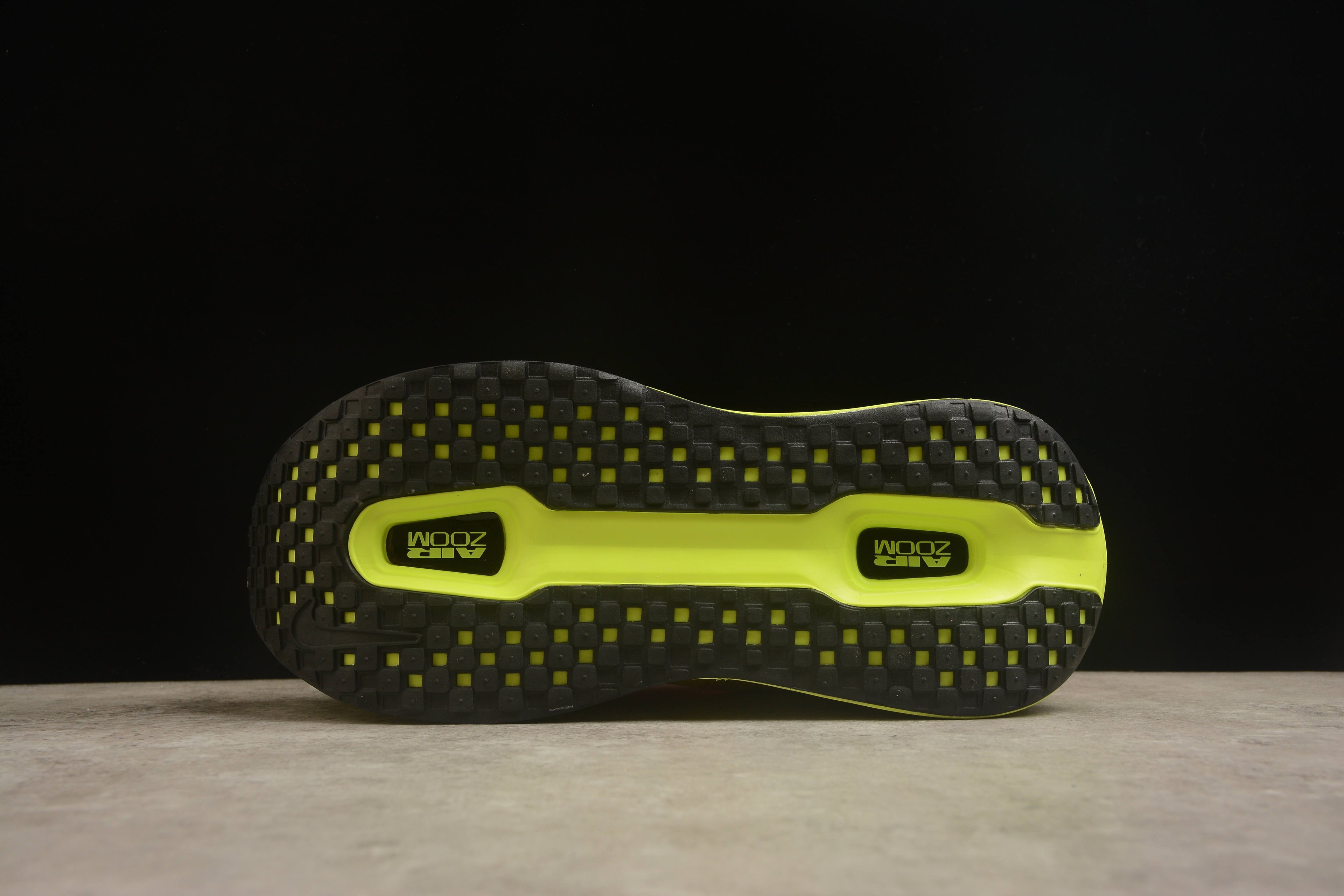 Nike Vomero 18 Running Shoes | Premium Cushioning | EU 36-45
