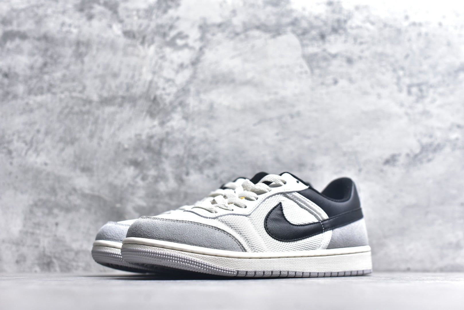 Air Jordan 1 Low AJ1 Sneakers | Men's & Women's