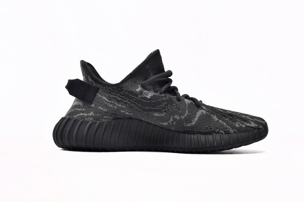 Adidas Yeezy Boost 350 V2 – Lifestyle Sneakers