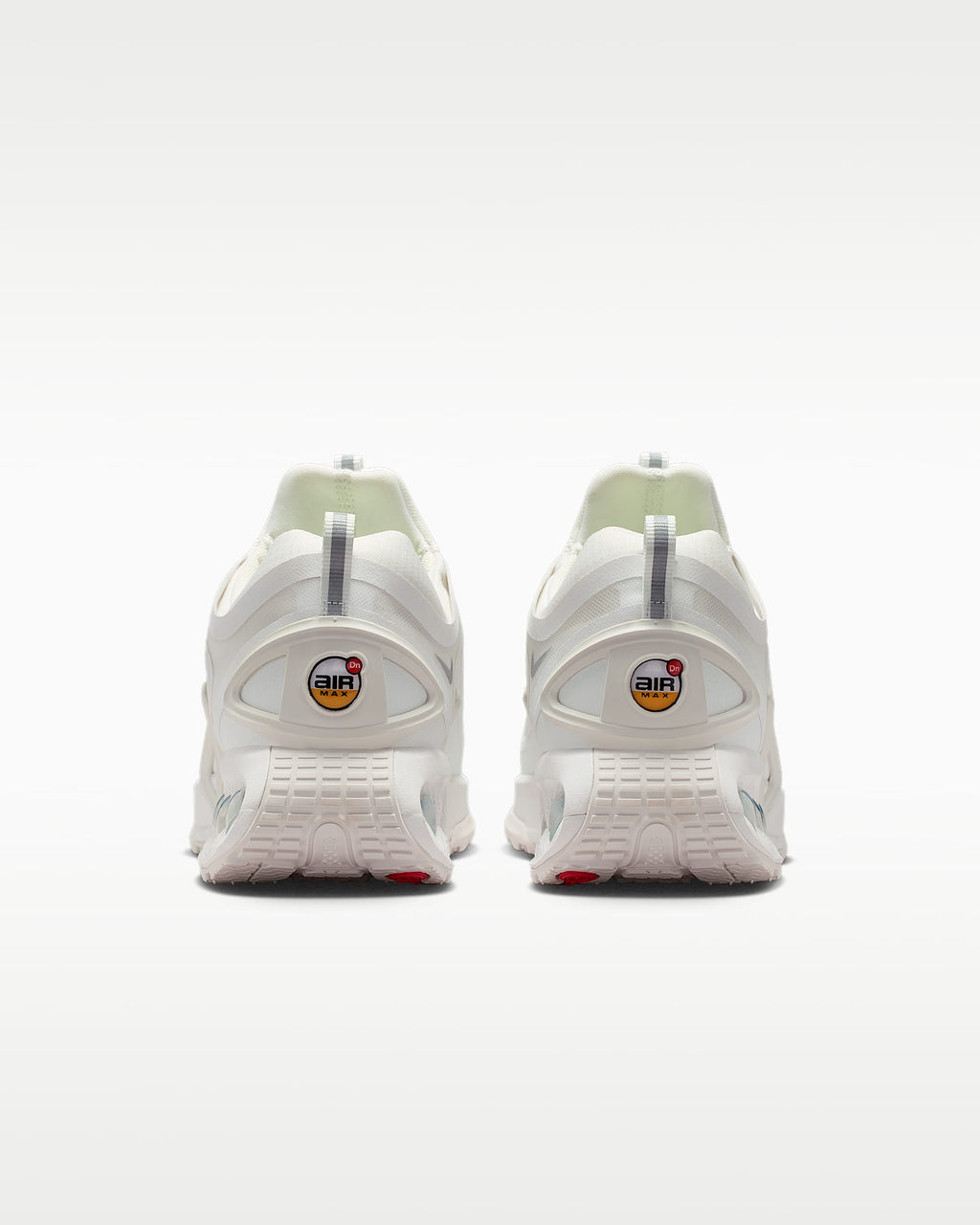 Nike Air Max DN Roam – White / Off-White Mesh Athletic Sneakers