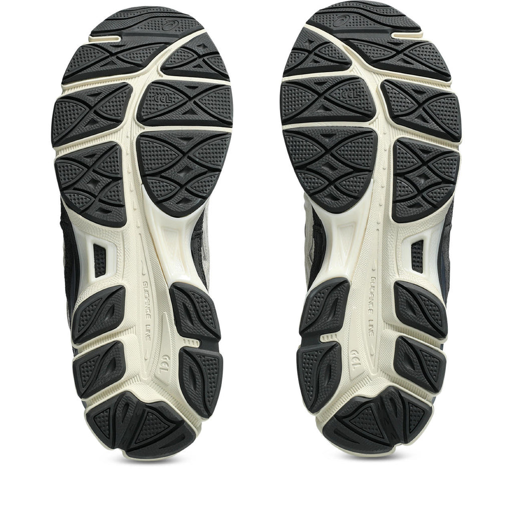Asics Gel-Nimbus 24 – Cream/Black/Navy Sneaker