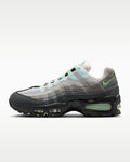 Nike Air Max 95 – Grey / Mint Green Mesh Athletic Sneakers