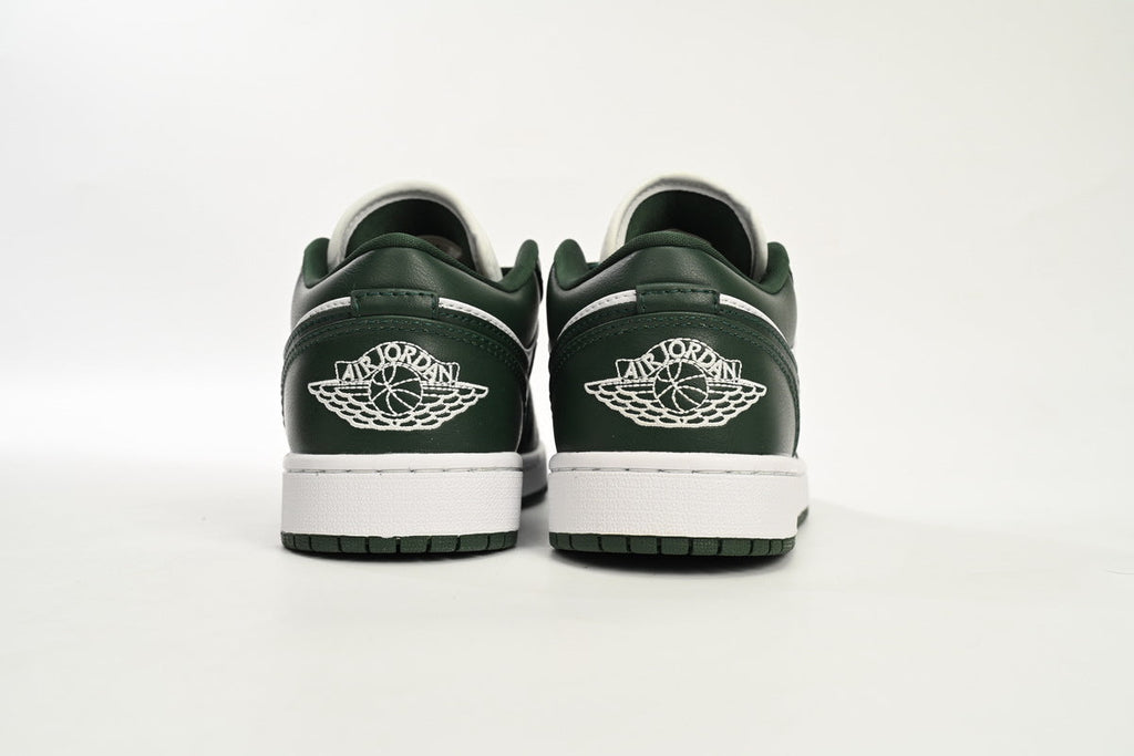 Nike Air Jordan 1 Retro Low Low-Top Sneakers