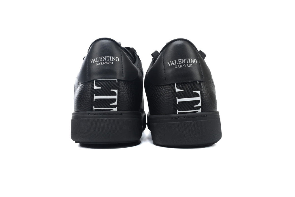 Valentino Garavani One Stud XL Sneakers