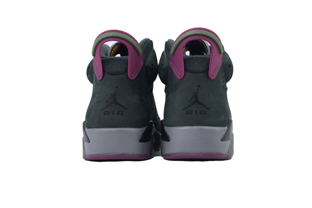 Nike Air Jordan 6 – Retro High-Top Basketball Sneakers